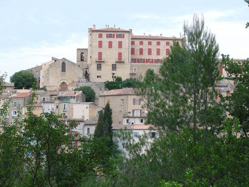 Transport médical en vsl ou taxi conventionné depuis la Verdière (Var 83)